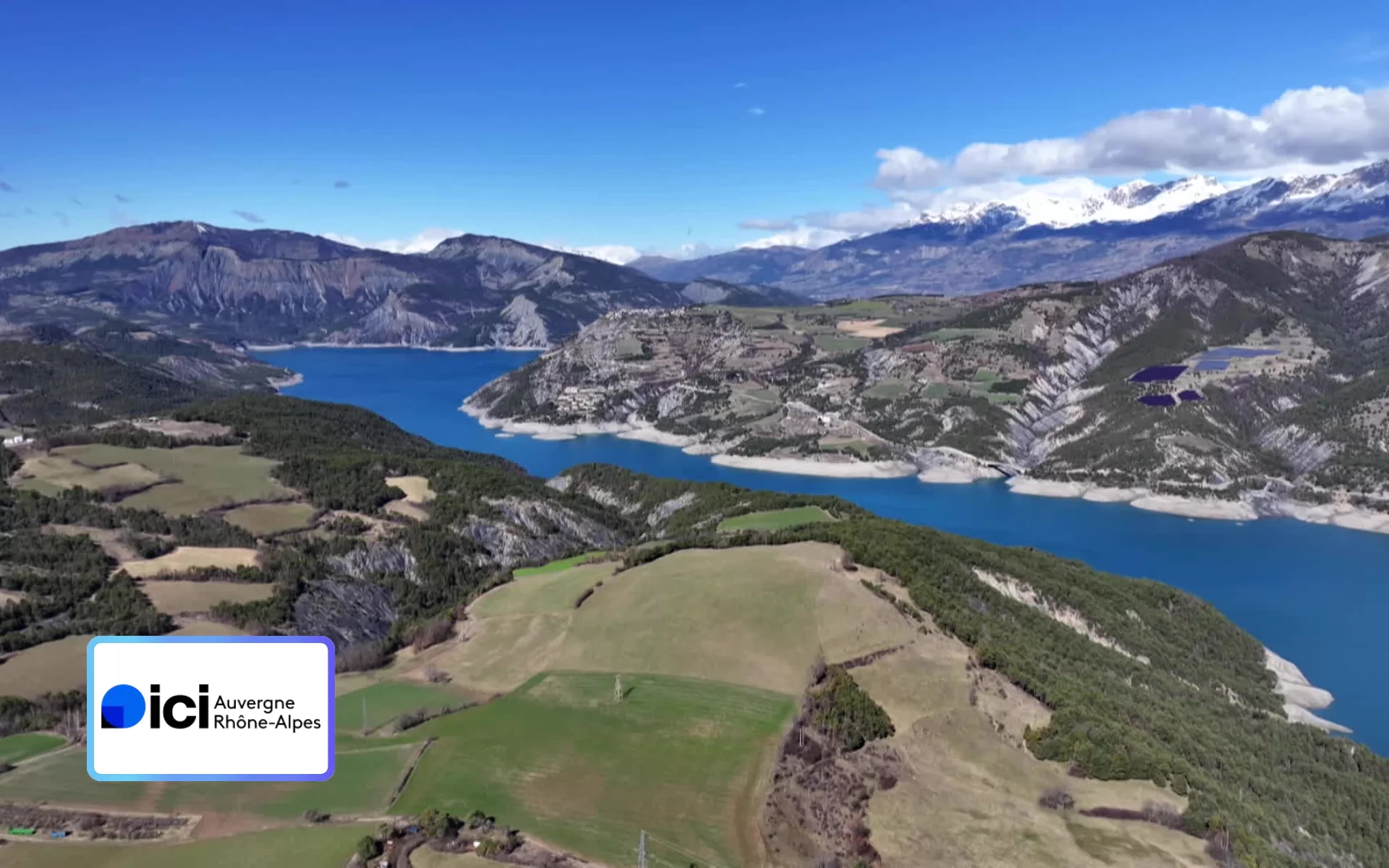 Dans les Alpes, des villas mexicaines, du gin de montagne et des cowboys oubliés : bienvenue dans la vallée de l’Ubaye !