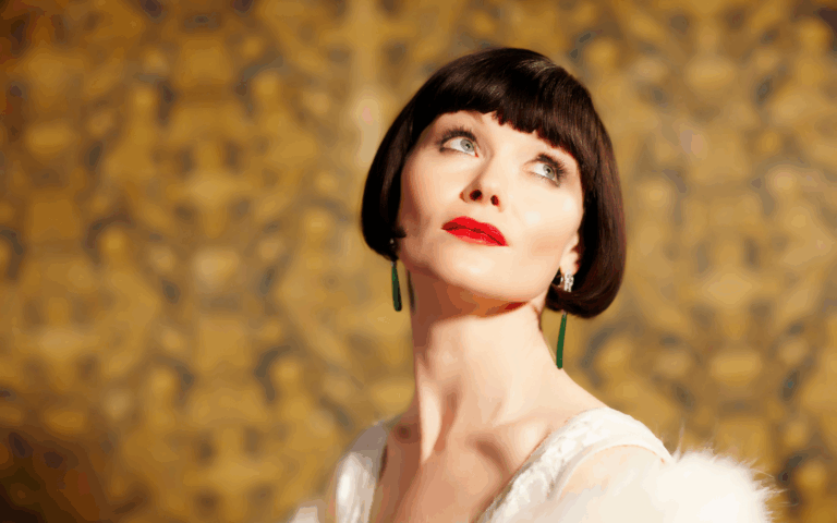 MISS FISHER ENQUETE MORT SOUS LE CHAPITEAU