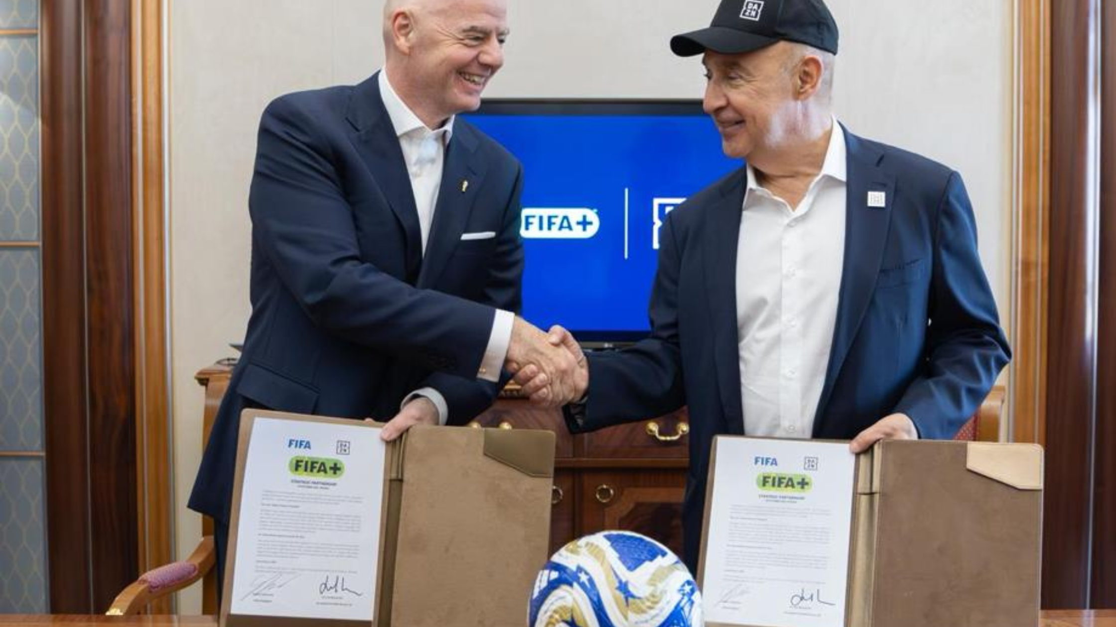 DAZN et FIFA lancent en 2026 la plateforme mondiale gratuite du football