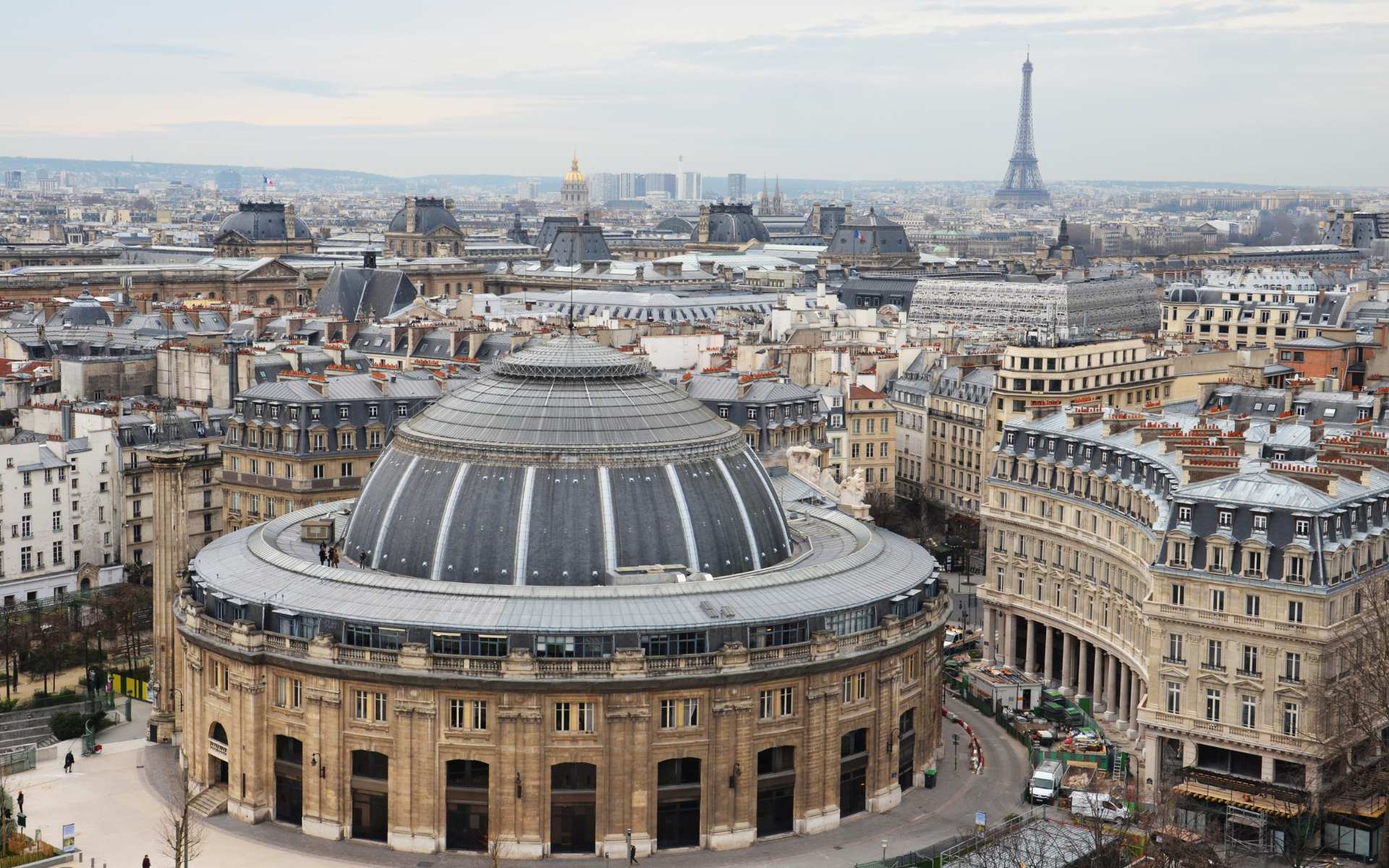 Le monde de Jamy consacré à Dans le secret des bâtisseurs