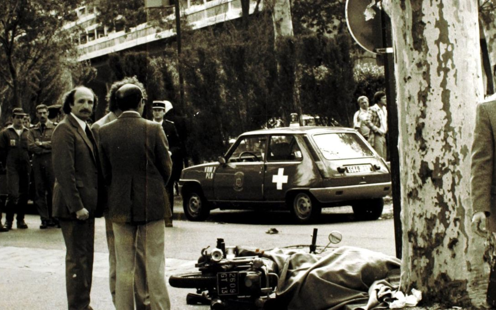 FAITES ENTRER L’ACCUSÉ – L’assassinat du juge Michel