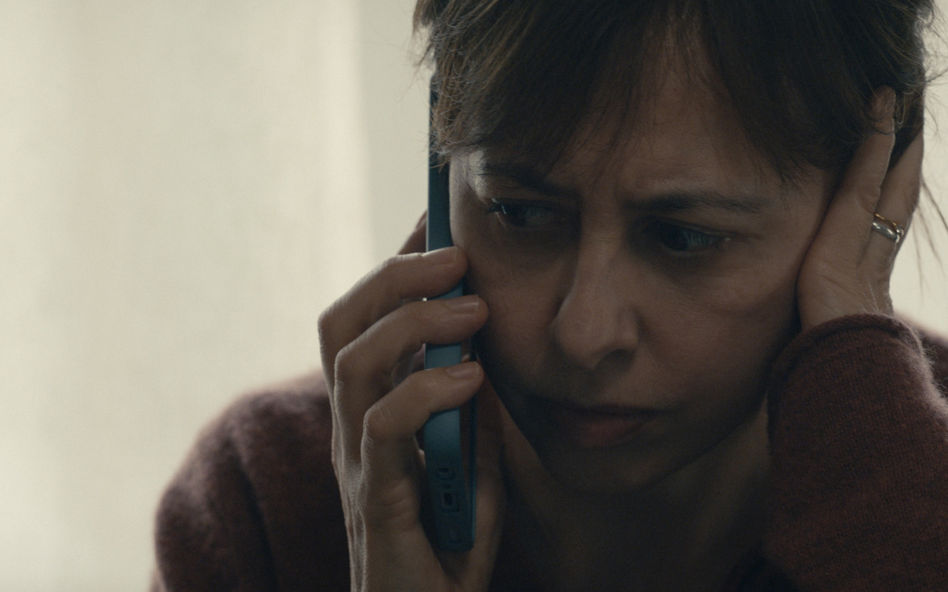 L'AFFAIRE LAURA STERN