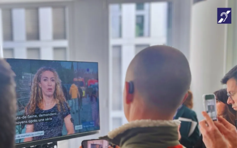 Sous-titrage quotidien des éditions d'information d’ICI Paris Île-de-France