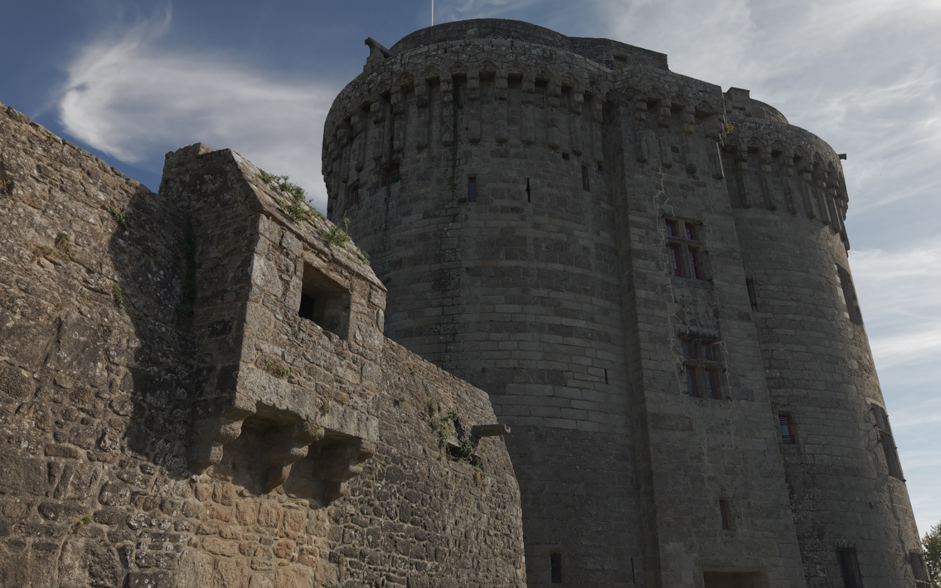 Dinan : un rempart au cœur de la bretagne