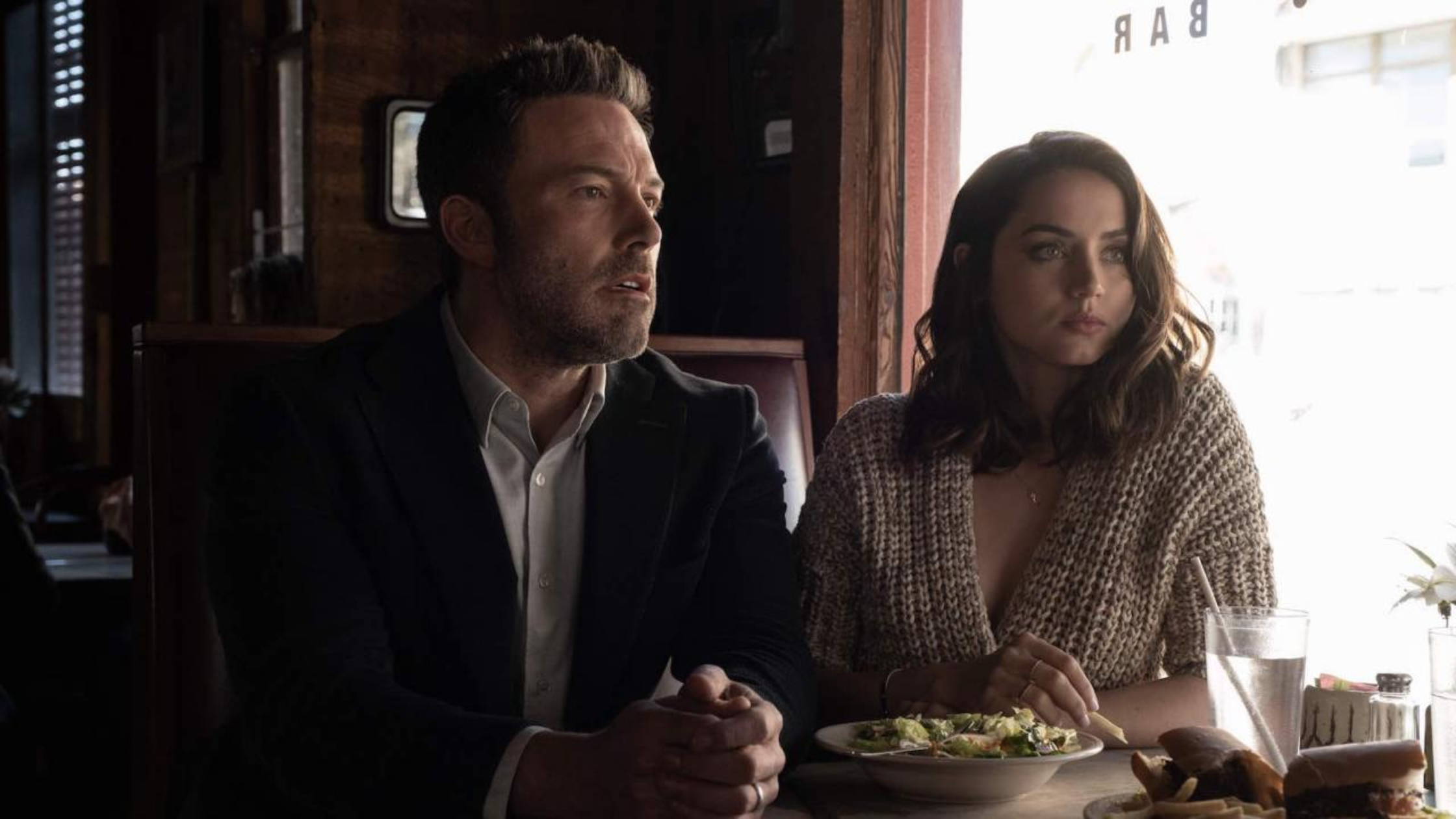 Critique « Eaux Profondes » sur Téva : Un huis clos toxique et étouffant