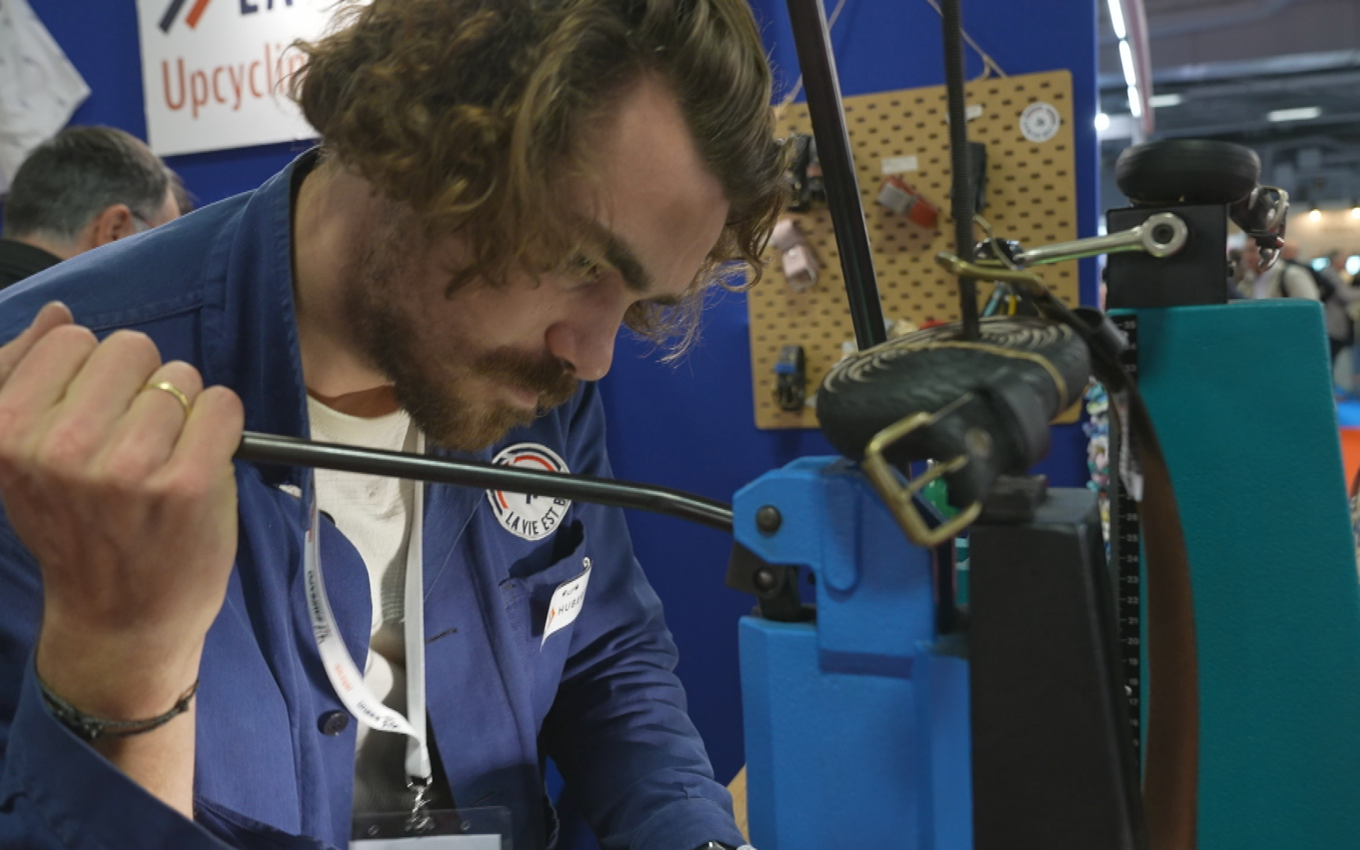 GRANDS REPORTAGES SousTitre LES AFICIONADOS DU MADE IN FRANCE