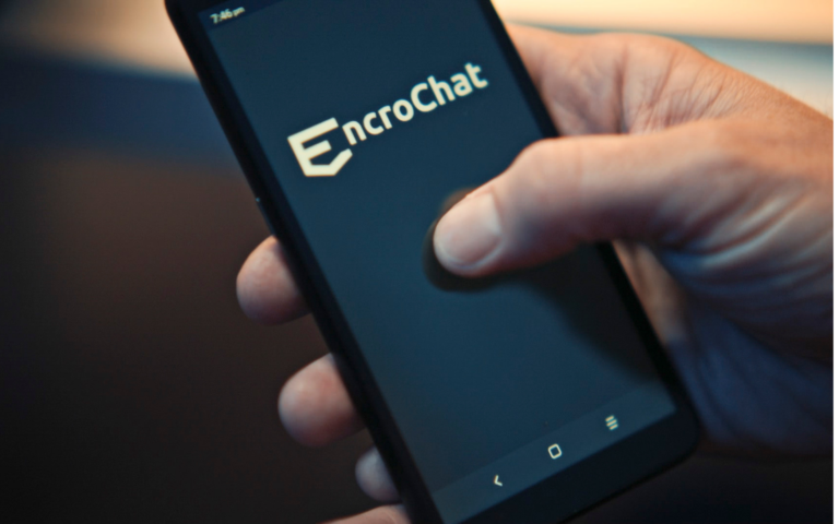 Opération Dark phone
