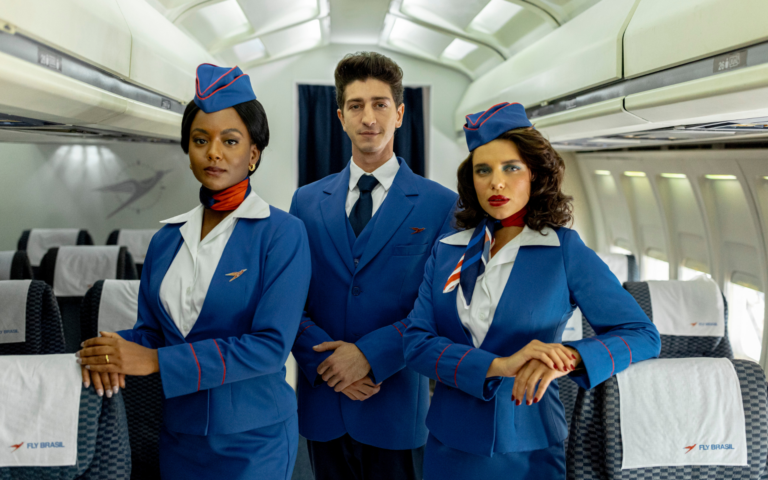 OXYGEN MASKS WILL (NOT) DROP AUTOMATICALLY