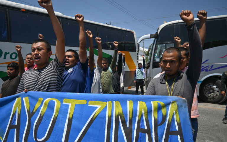 MEXIQUE : L' AFFAIRE DES ETUDIANTS DISPARUS