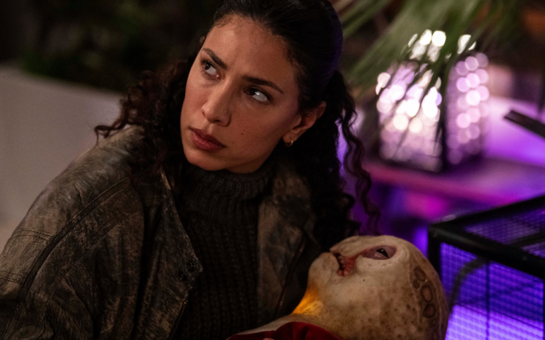 We come in peace