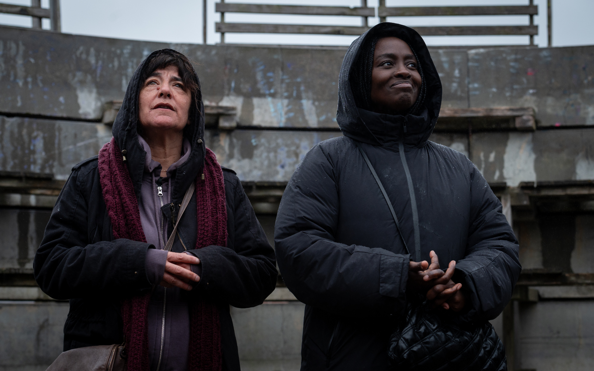 Aïssa Maïga et Romane Bohringer dans « Un château en Espagne » sur France 2