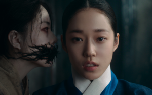 Nam Joo-hyuk et Roh Yoon-seo dans « Le Palais de l'Est » sur Netflix