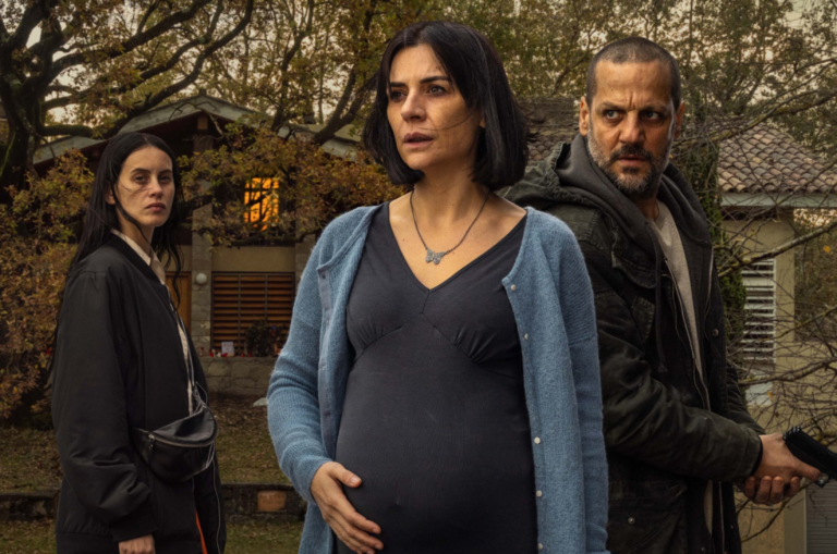 Affiche de la série Los Sin Nombre avec Rodrigo de la Serna et Milena Smit sur Sooner