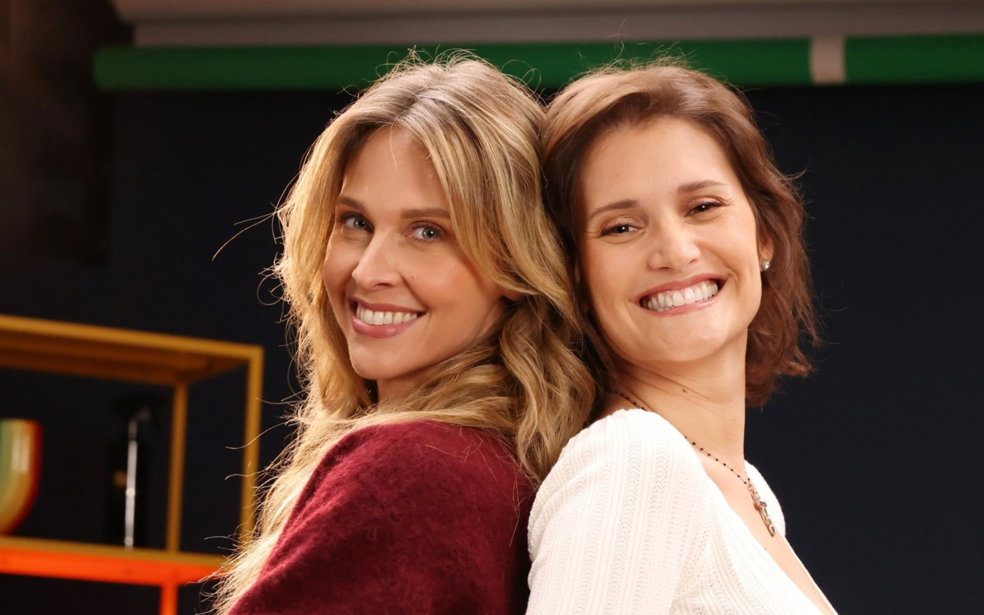Affiche de SPHERE5, le programme de conversations d’Ophélie Meunier et Carole Juge-Llewellyn, diffusé le dimanche à 9h sur Téva